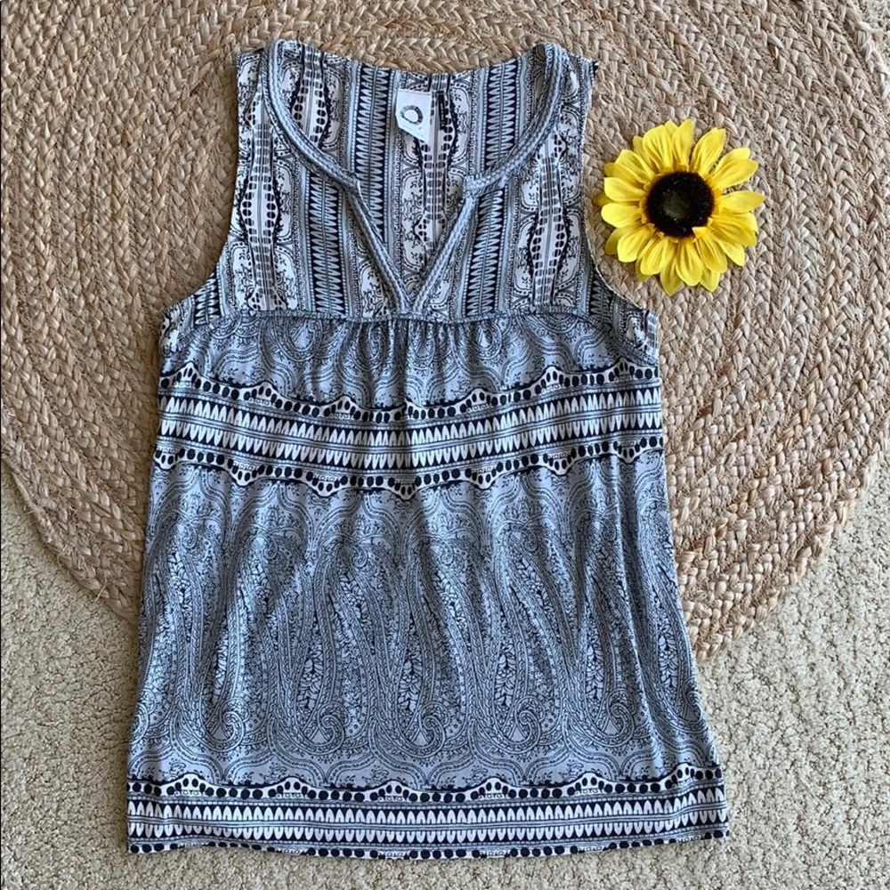 💛4 for $25 - ANTHRO AKEMI + KIN tribal paisley tank top. XS